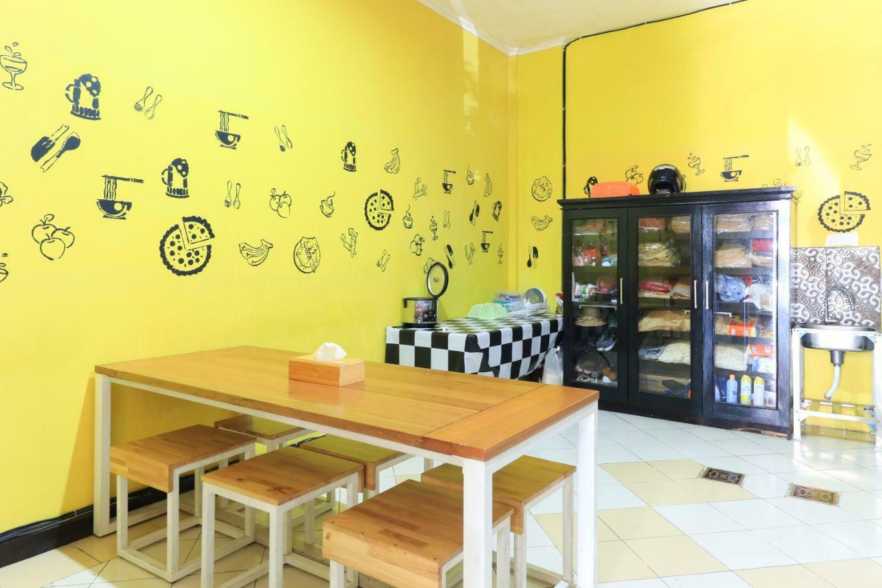 Raja Rani Hostel Denpasar Kültér fotó